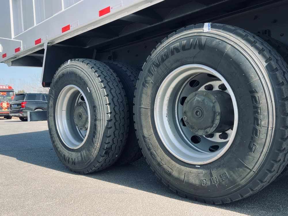 HOWO6×4DUMP  TRUCK